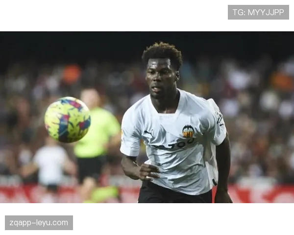 穆萨闪耀瓦伦西亚，强势崛起为球队中场新核心