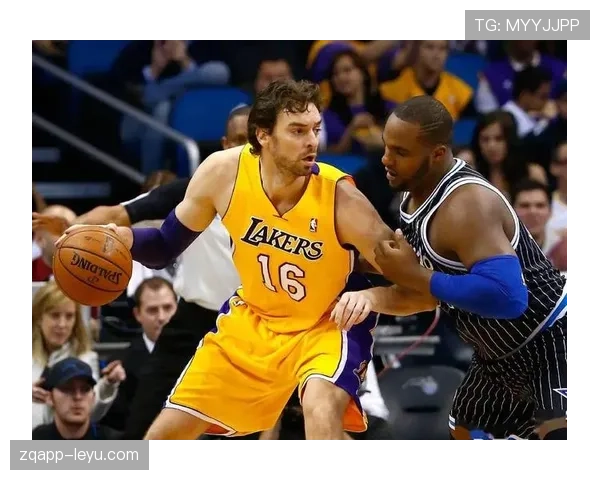 阿玛雷挡拆拉开空间效率提升明显主导内线得分旋律